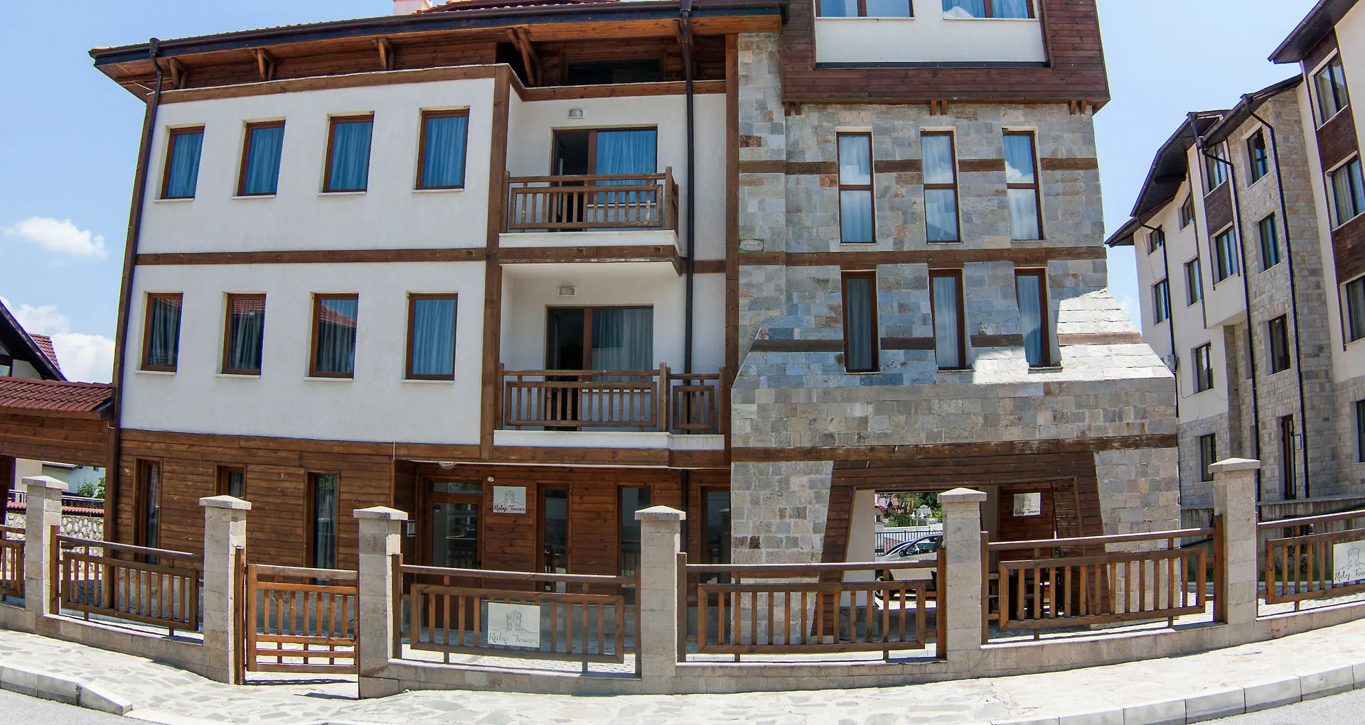 Ruby Tower Apartments Bansko
